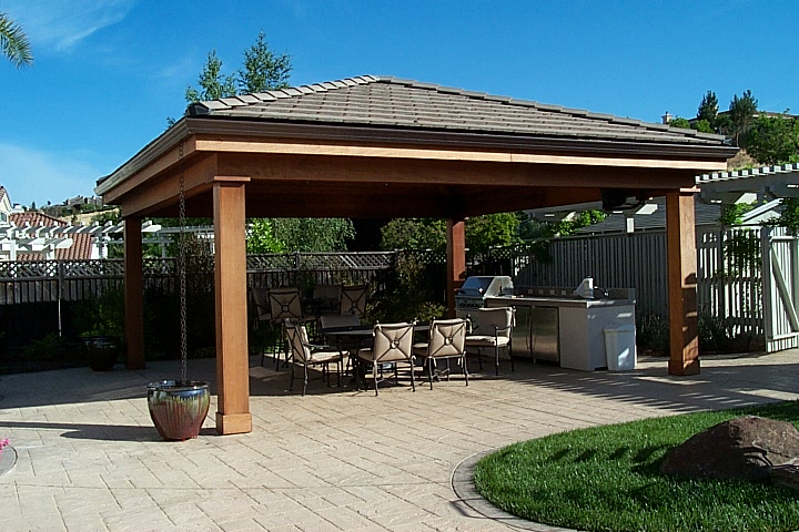 Arbor deck cover built by Jack Cannon, General Contractor in Mountain View with Lynstar